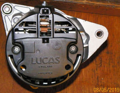 Lucas Alternator 1968 Triumph TR250_b2.jpg