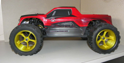 Redcat Racing Blackout XTE 1/10 Scale Electric Monster Truck